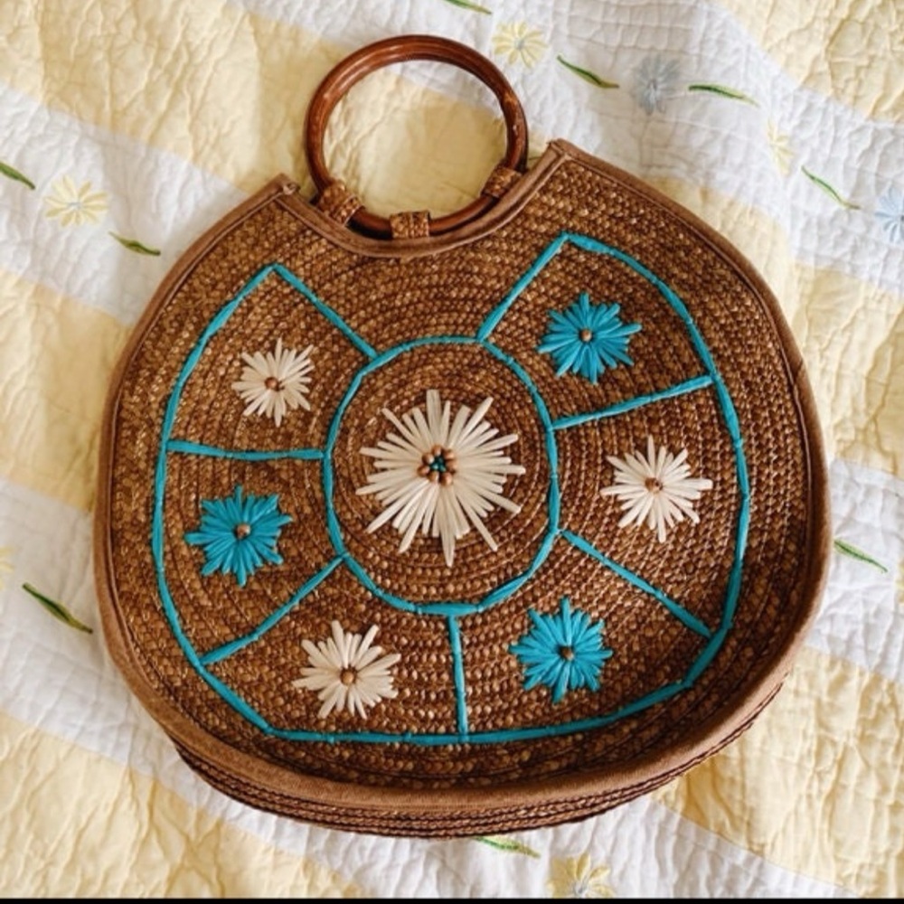 Vintage Style Bamboo Handled Beaded Embroidered Straw Bag